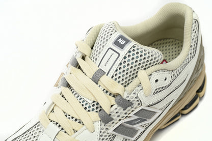 NEW BALANCE 1906R