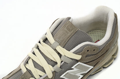 NEW BALANCE 1906R