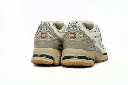 NEW BALANCE 1906R