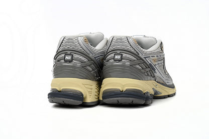 NEW BALANCE 1906R