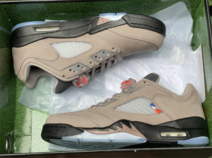 AIR JORDAN 5