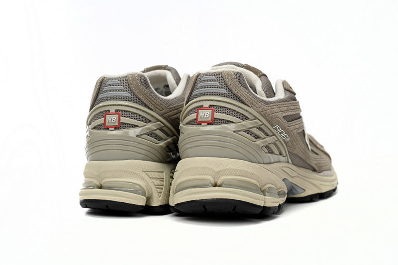 NEW BALANCE 1906R