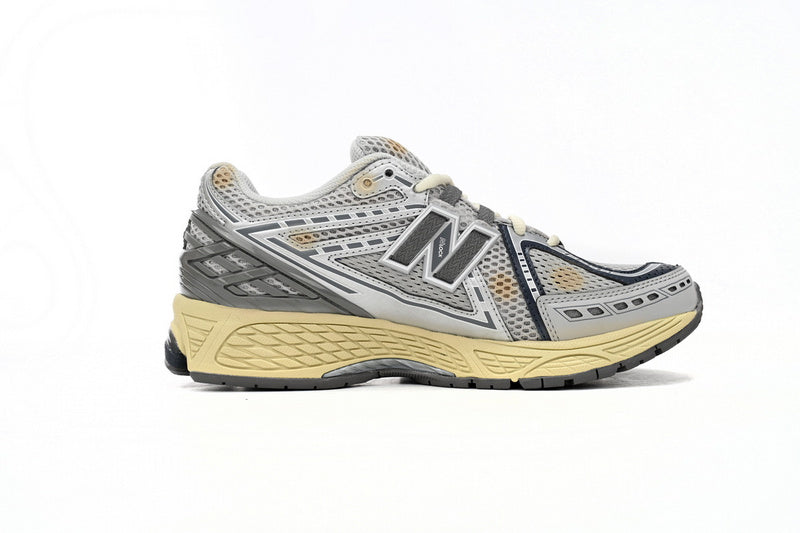 NEW BALANCE 1906R