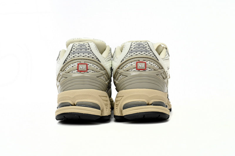 NEW BALANCE 1906R