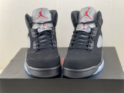 AIR JORDAN 5
