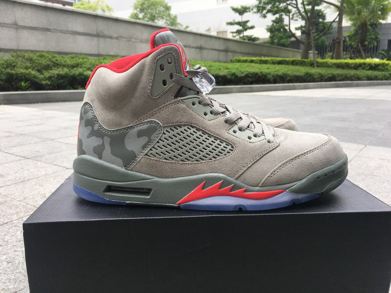 AIR JORDAN 5