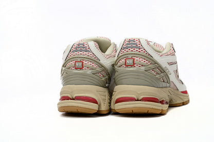 NEW BALANCE 1906R