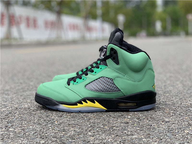 AIR JORDAN 5