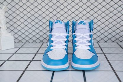 NIKE AIR JORDAN 1