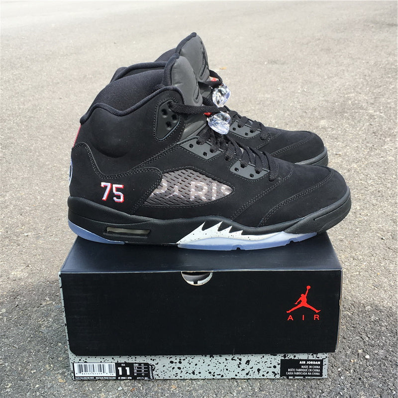 AIR JORDAN 5