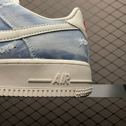 NIKE AIR FORCE 1