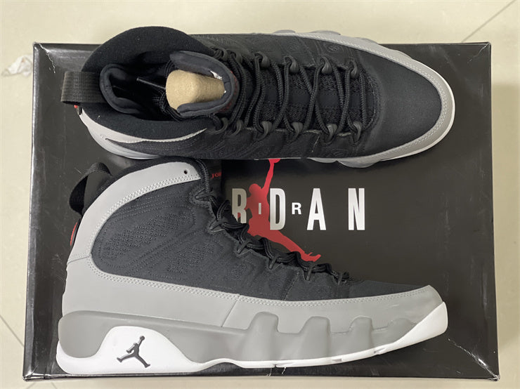 AIR JORDAN 9