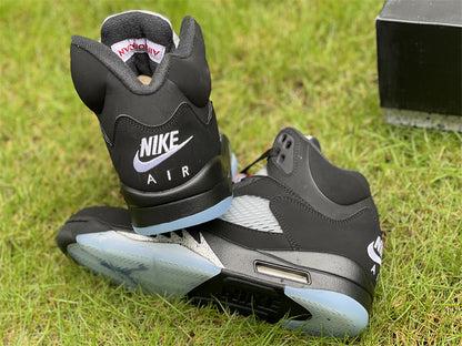 AIR JORDAN 5