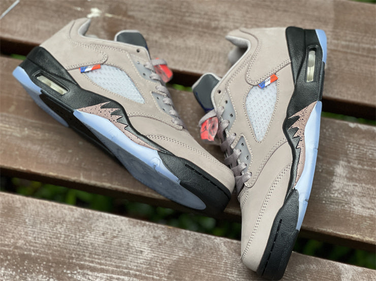 AIR JORDAN 5