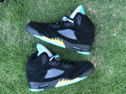 AIR JORDAN 5