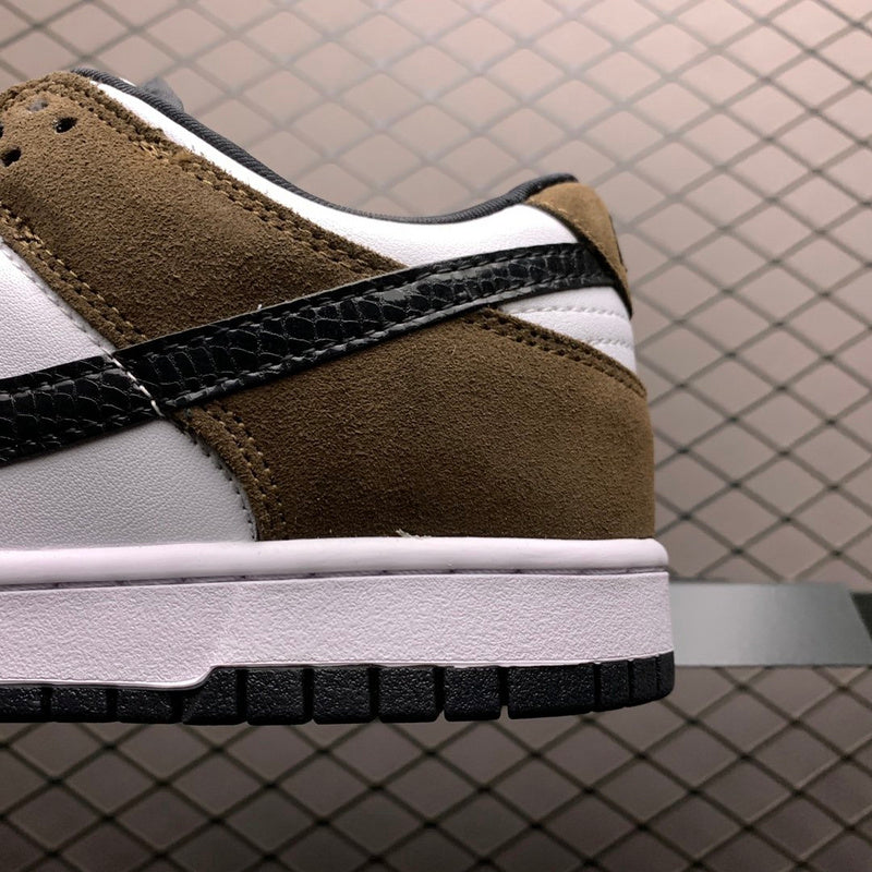 NIKE DUNK LOW