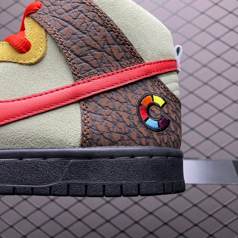 NIKE DUNK LOW