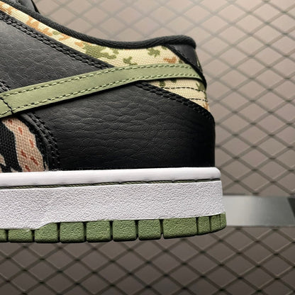 NIKE DUNK LOW