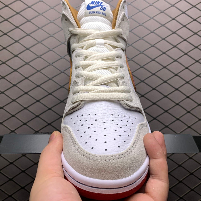 NIKE DUNK LOW