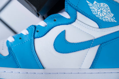 NIKE AIR JORDAN 1