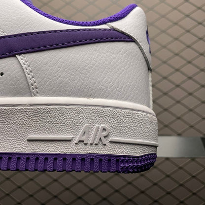 NIKE AIR FORCE 1