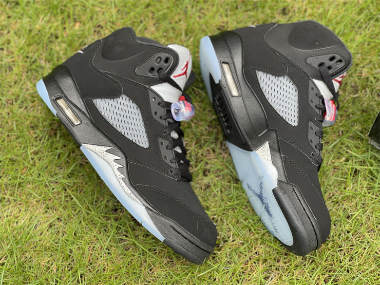 AIR JORDAN 5