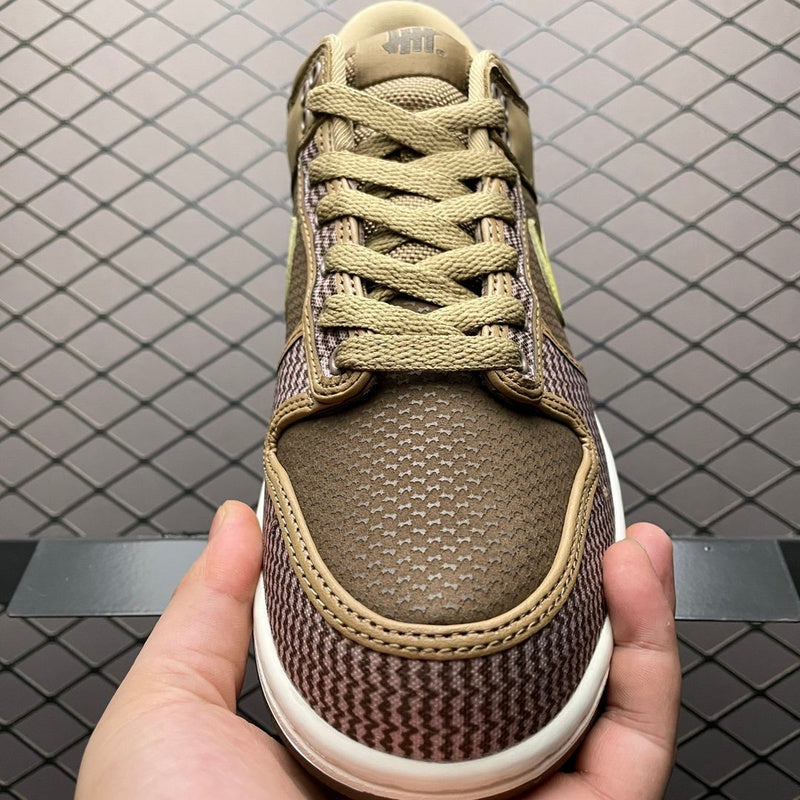 NIKE DUNK LOW