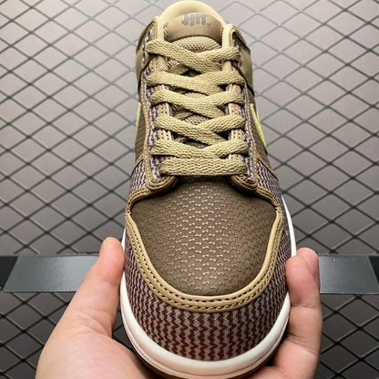 NIKE DUNK LOW