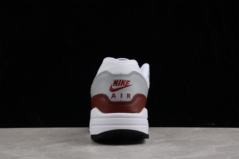 NIKE AIR MAX 1