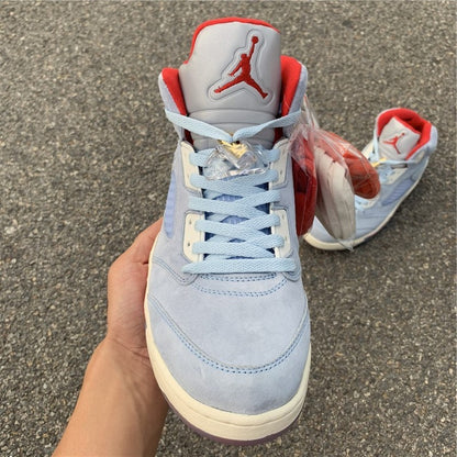 AIR JORDAN 5