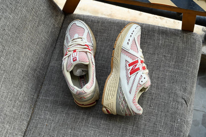 NEW BALANCE 1906R