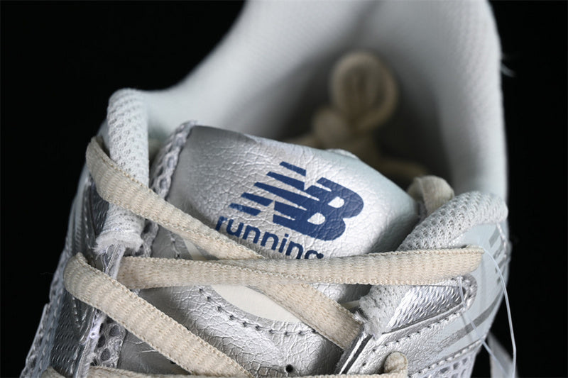 NEW BALANCE 530