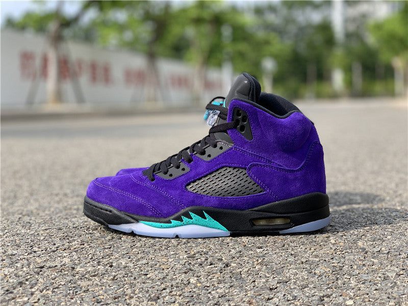 AIR JORDAN 5