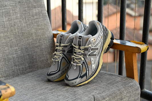 NEW BALANCE 1906R