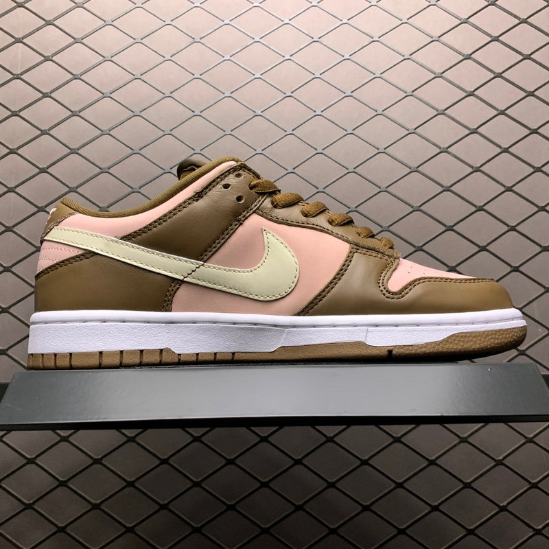 NIKE DUNK LOW