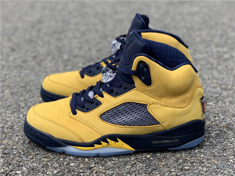 AIR JORDAN 5