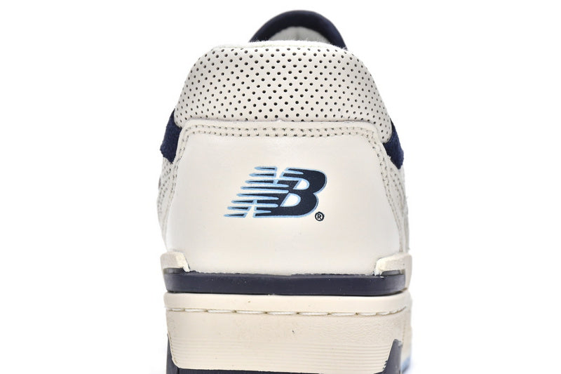 NEW BALANCE 550