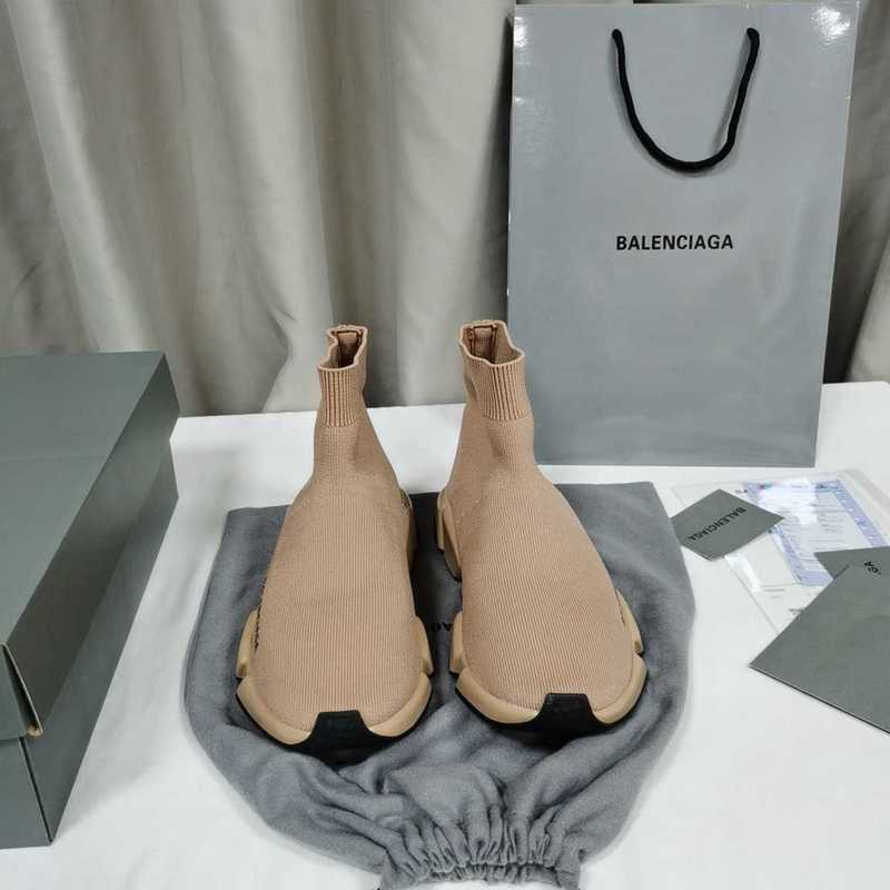 BALENCIAGA