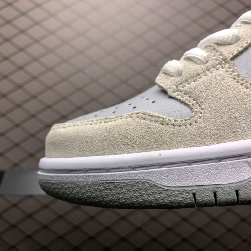 NIKE DUNK LOW