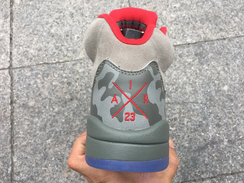 AIR JORDAN 5