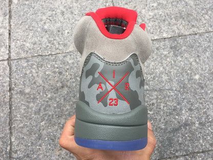 AIR JORDAN 5