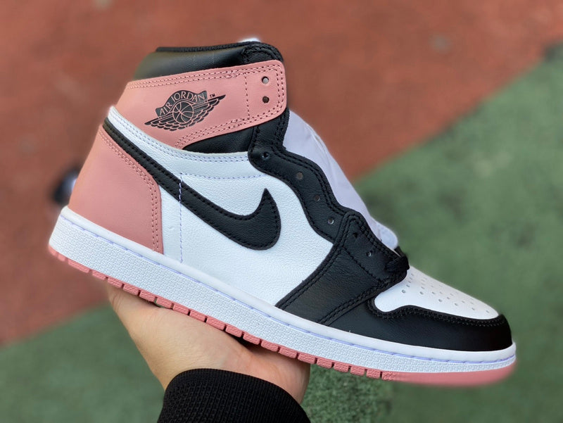 NIKE AIR JORDAN 1