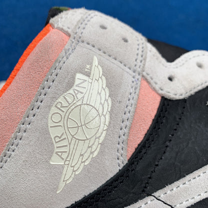 NIKE AIR JORDAN 1