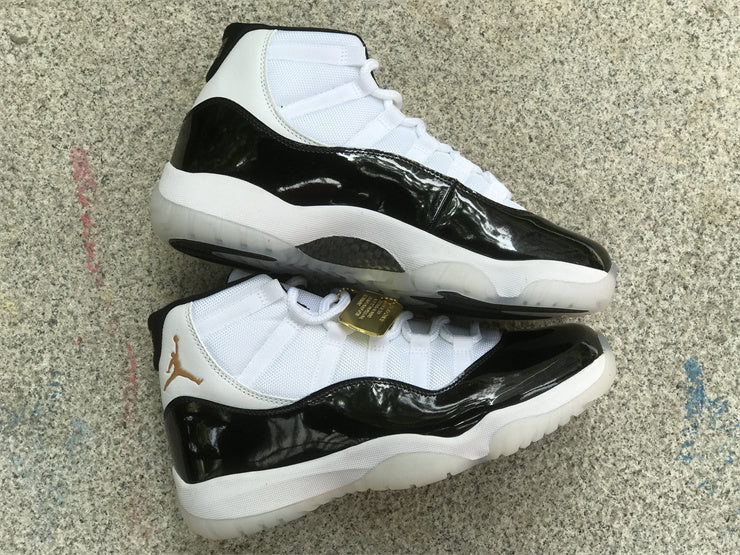 AIR JORDAN 11