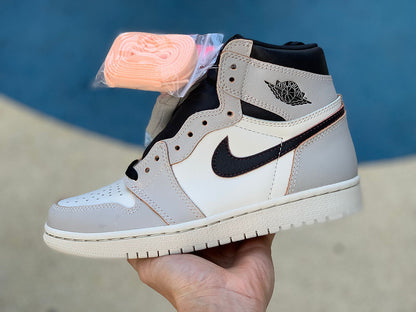 NIKE AIR JORDAN 1