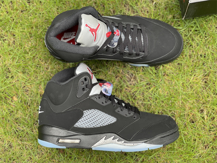 AIR JORDAN 5