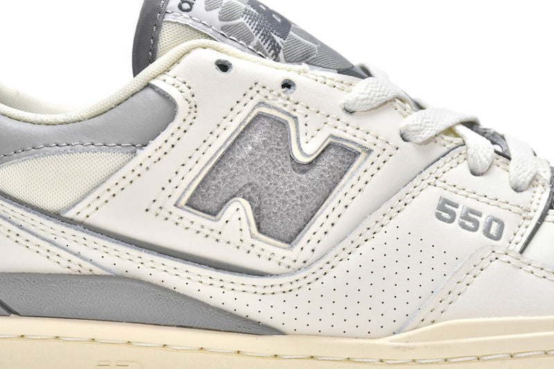 NEW BALANCE 550