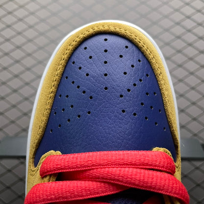 NIKE DUNK LOW