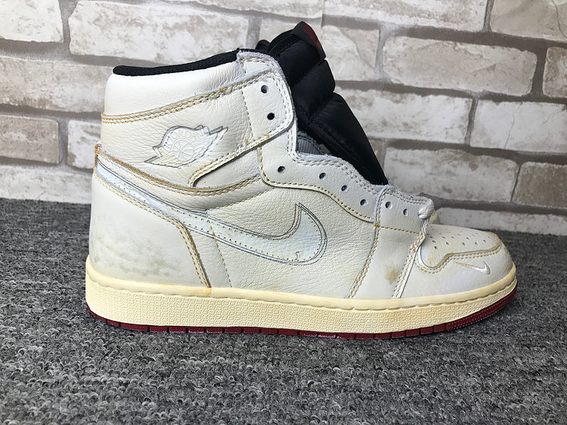 NIKE AIR JORDAN 1