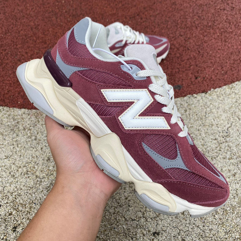 NEW BALANCE 9060